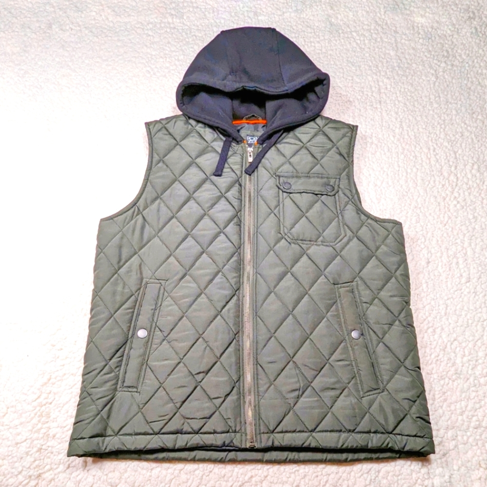 NWOT Point Zero Hooded Puffer Vest